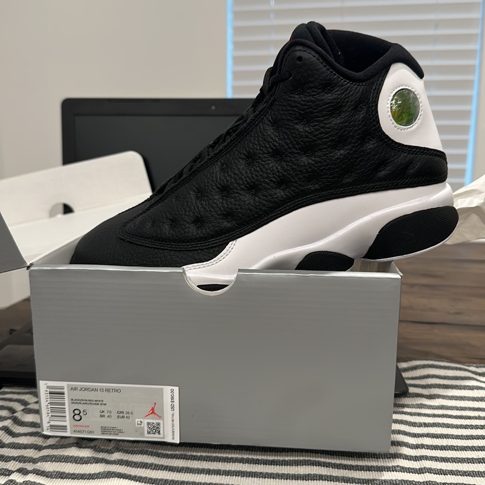 Air Jordan 13 Retro Black White